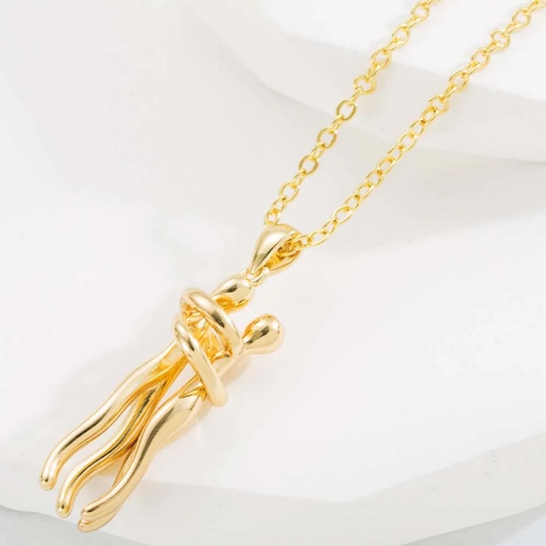 Collar Pareja Forever™ – Abrazo Eterno 💑 | Cadena Acero + Dije Baño Rodio